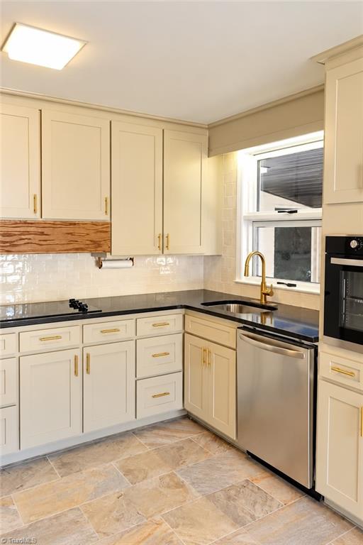 325 Bluemont Road Property Photo 3