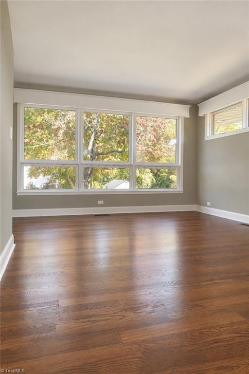325 Bluemont Road Property Photo 6