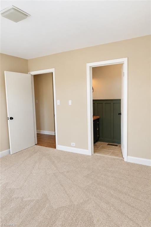 325 Bluemont Road Property Photo 11
