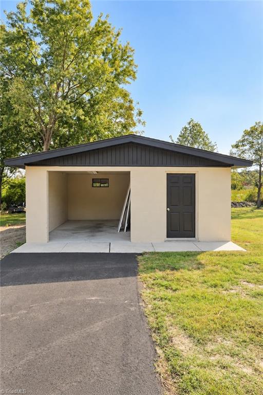 325 Bluemont Road Property Photo 18