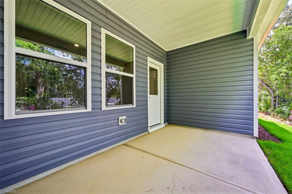 854 Hanford Landing Drive Property Photo 28