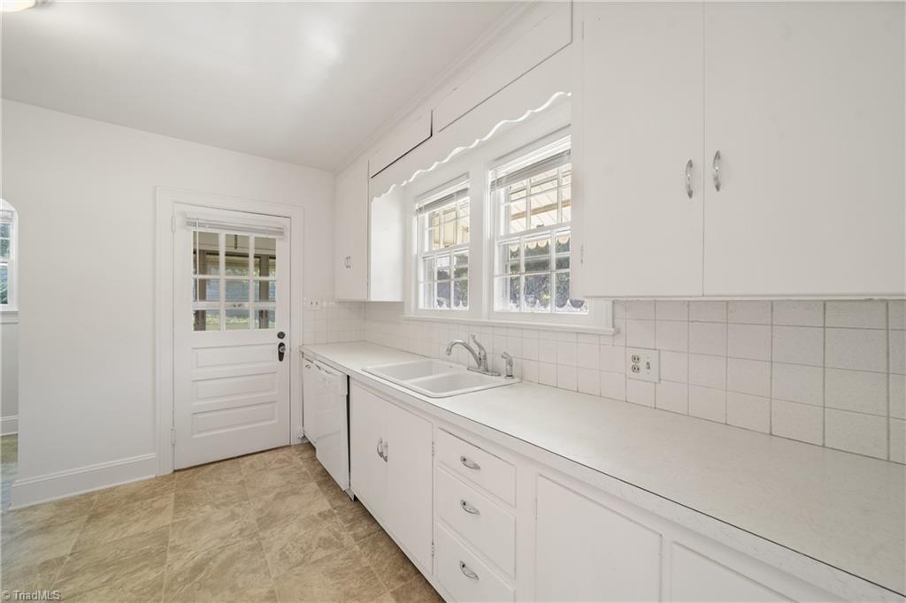 2539 Polo Road Property Photo 12