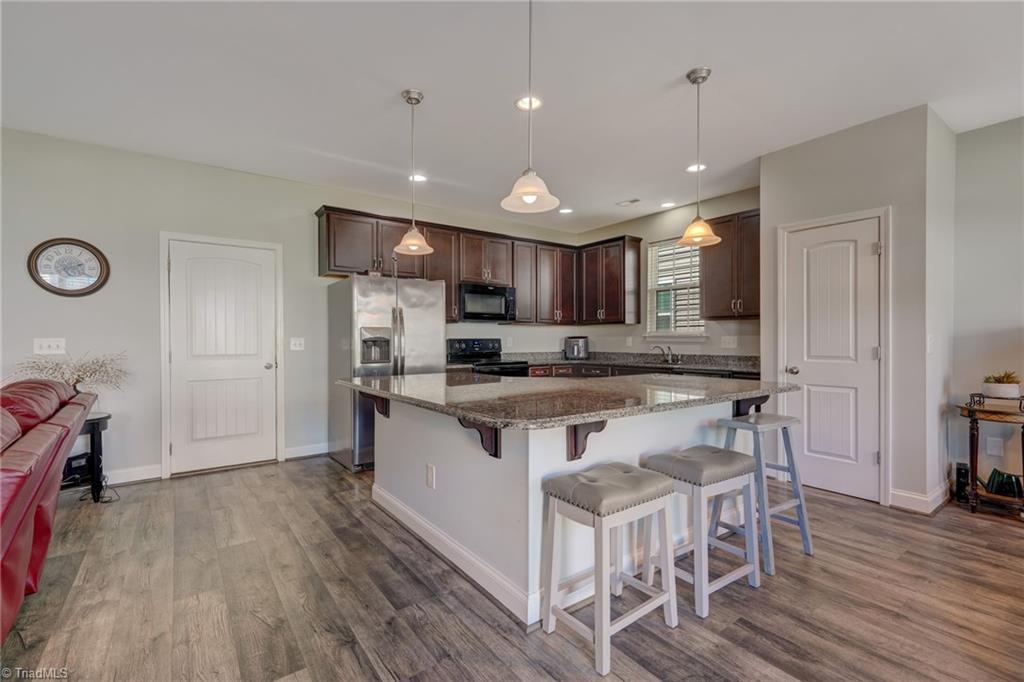 4045 Dunkirk Drive Property Photo 12