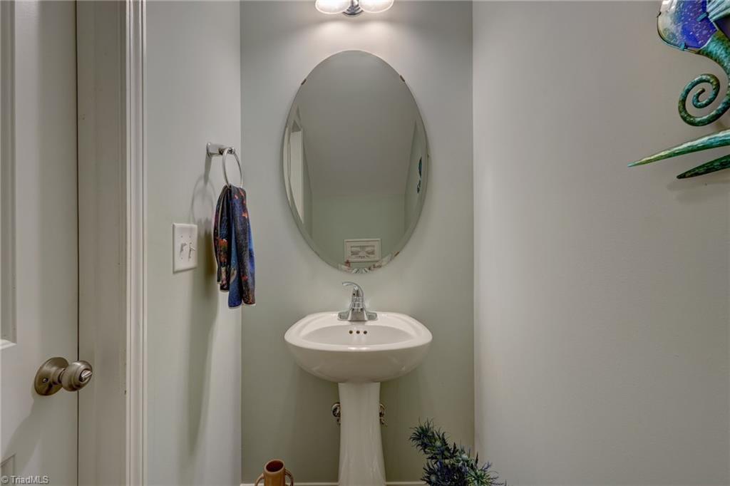 4045 Dunkirk Drive Property Photo 18