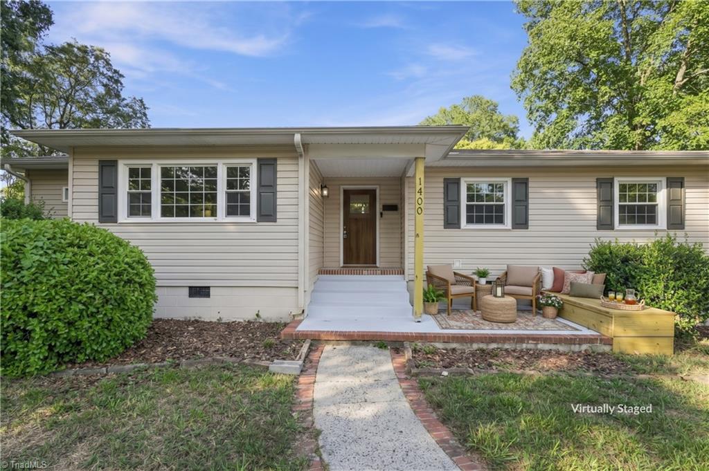 1400 Oak Street Property Photo 1