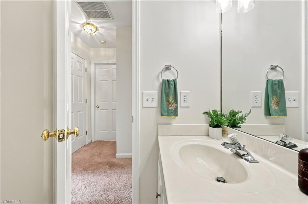 3339 Cherrybrook Drive Property Photo 5