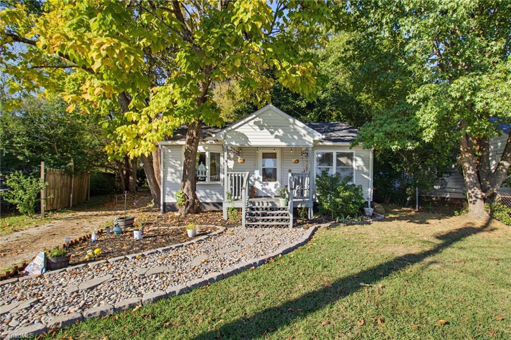 111 Englewood Drive Property Photo 1