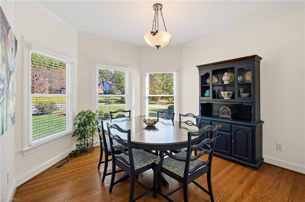 6858 Greenbrook Drive Property Photo 4