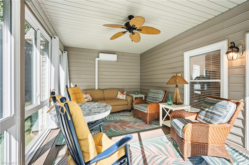 6858 Greenbrook Drive Property Photo 7