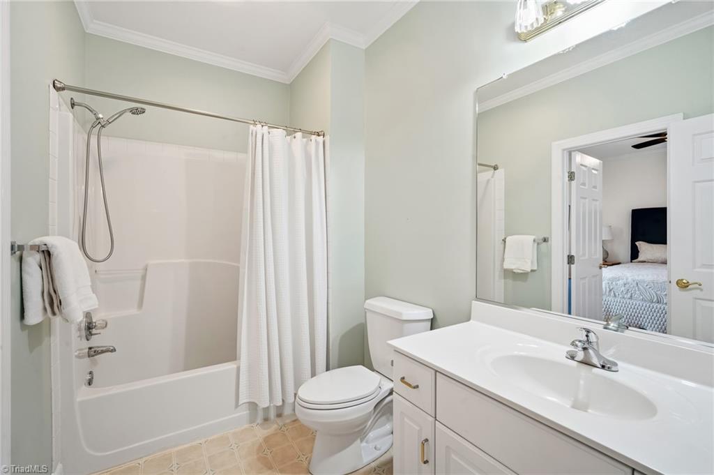 6858 Greenbrook Drive Property Photo 13
