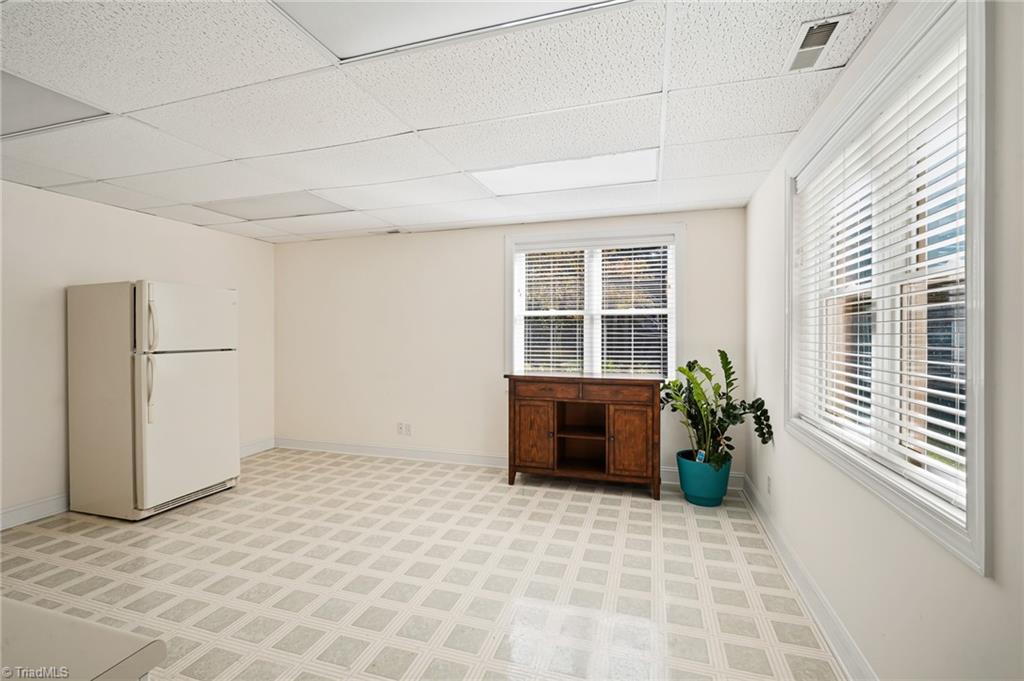 6858 Greenbrook Drive Property Photo 17