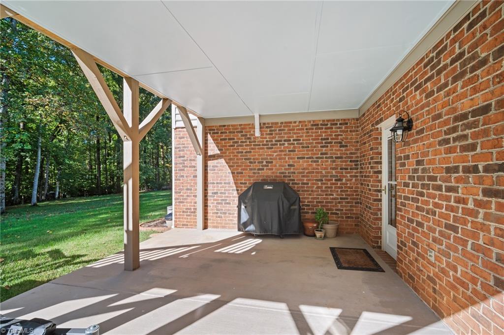 6858 Greenbrook Drive Property Photo 20