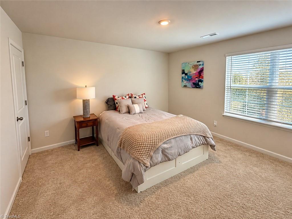 722 Hickory Point Drive Property Photo 18
