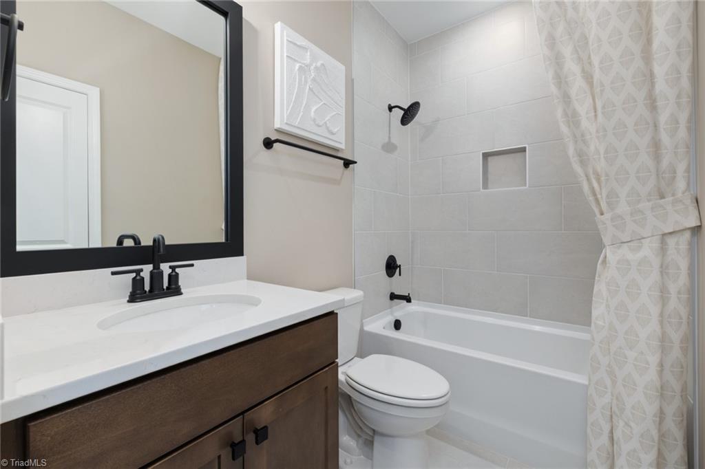 4805 Lewiston Meadows Drive Property Photo 7