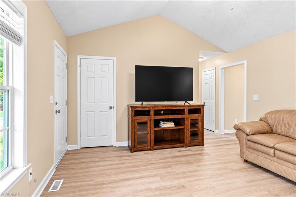 14 Brandy Wine Drive Property Photo 3