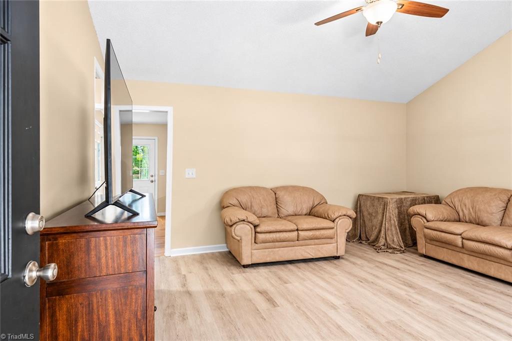 14 Brandy Wine Drive Property Photo 4