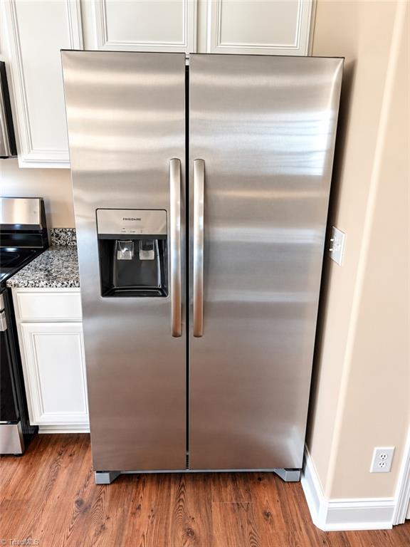 5363 Esher Drive Property Photo 13
