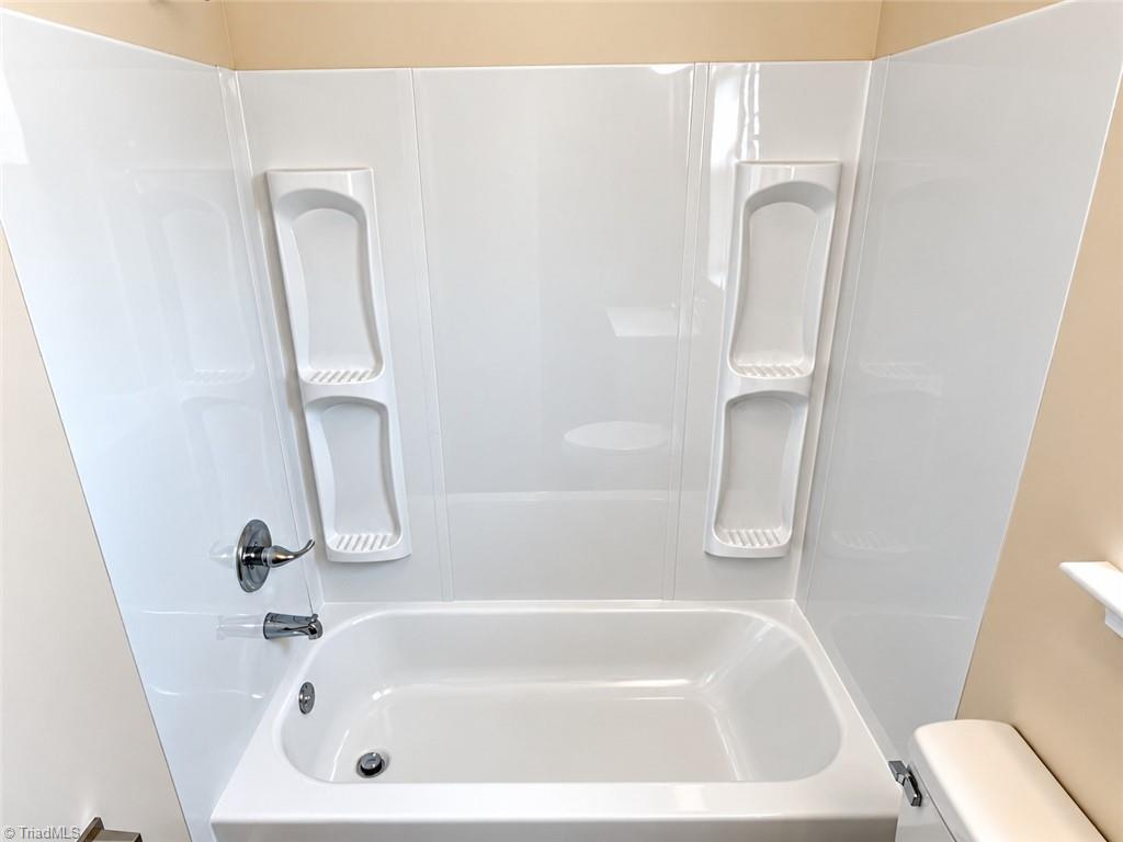 5363 Esher Drive Property Photo 27