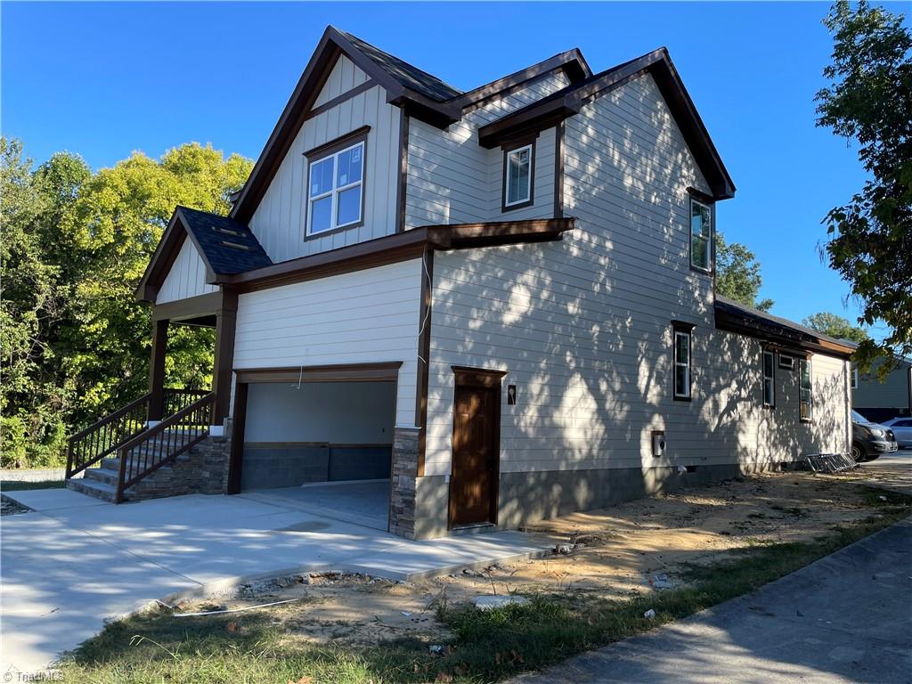 1509 Vaughn Road Property Photo 1