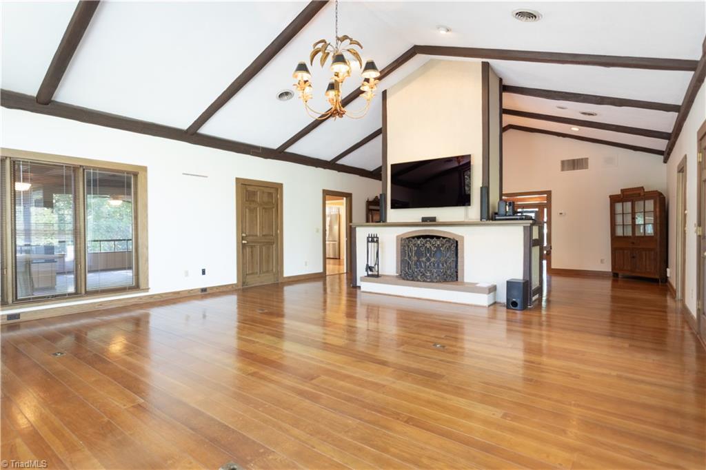 404 Balsam Drive Property Photo 15