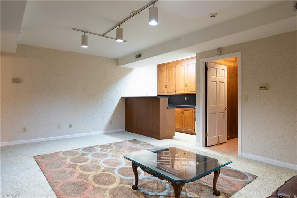 404 Balsam Drive Property Photo 43