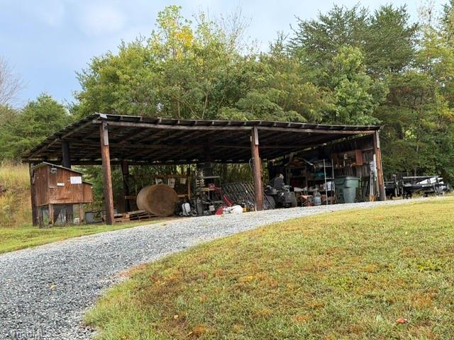 1935 Wall Loop Road Property Photo 38