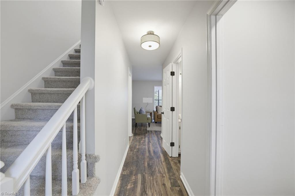 1213 Watermark Court Property Photo 3