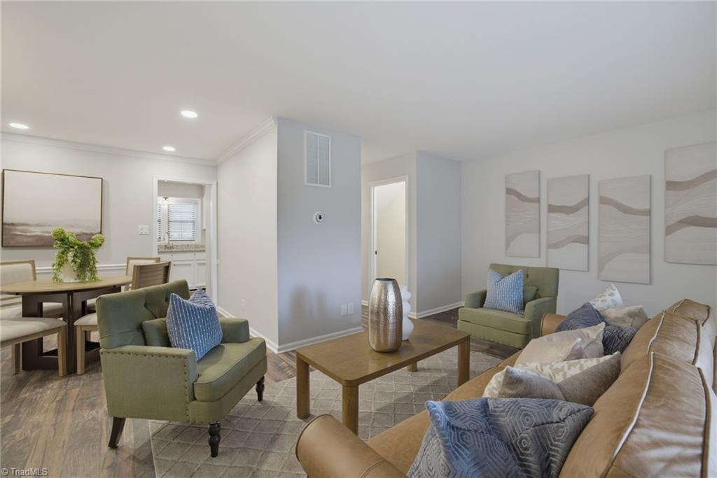 1213 Watermark Court Property Photo 6