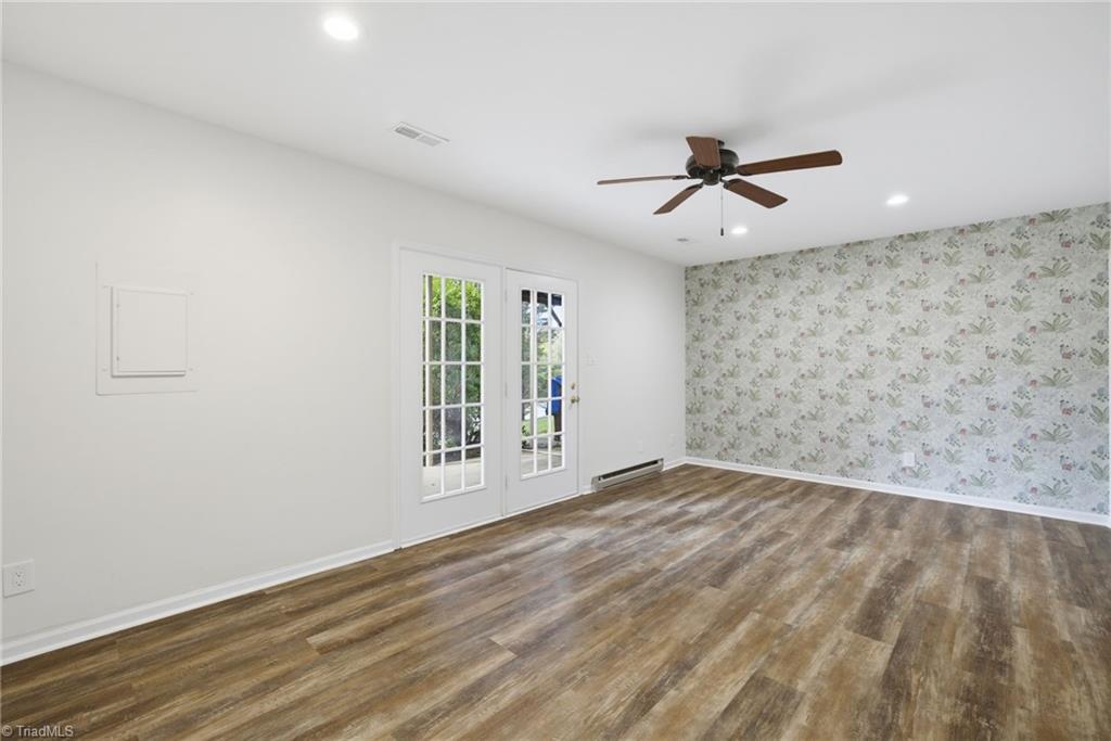 1213 Watermark Court Property Photo 26