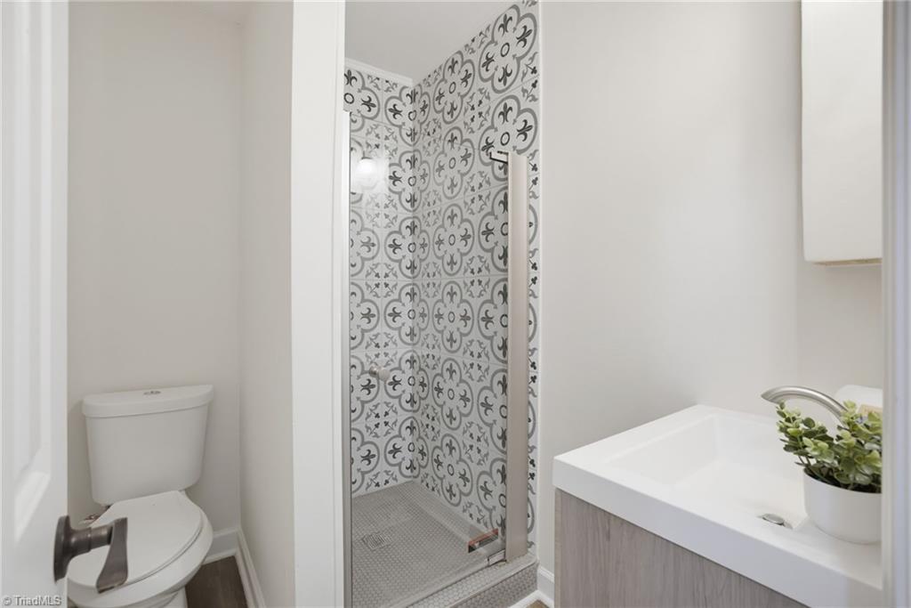 1213 Watermark Court Property Photo 31