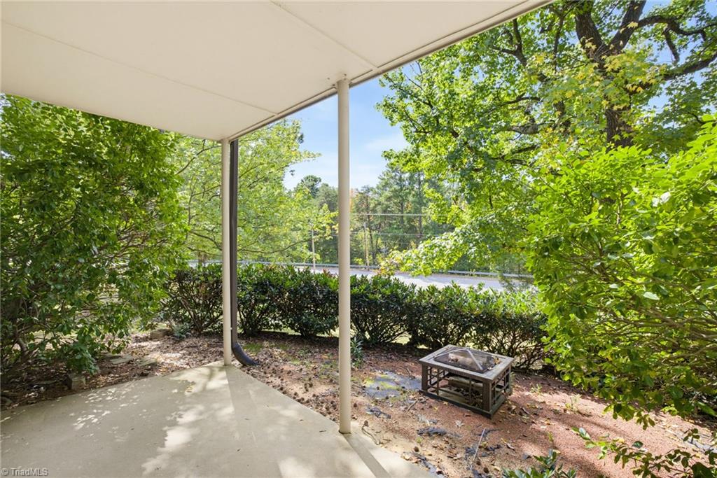 1213 Watermark Court Property Photo 33