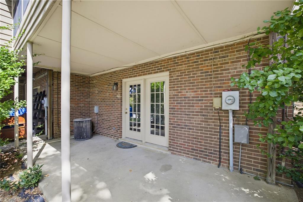 1213 Watermark Court Property Photo 34