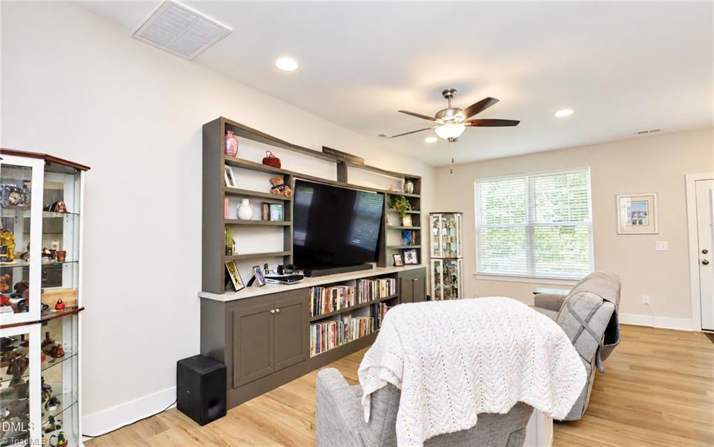823 Pryor Street Property Photo 8
