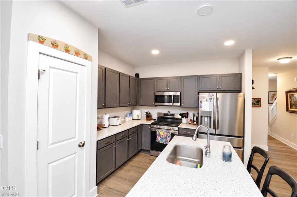 823 Pryor Street Property Photo 14