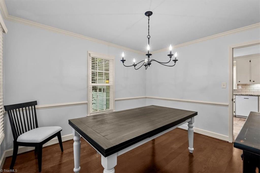 2717 Oak Hollow Drive Property Photo 19