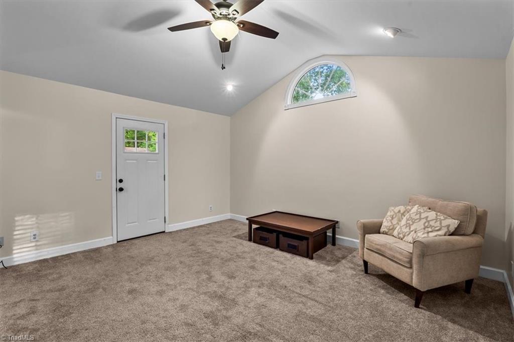 2717 Oak Hollow Drive Property Photo 25