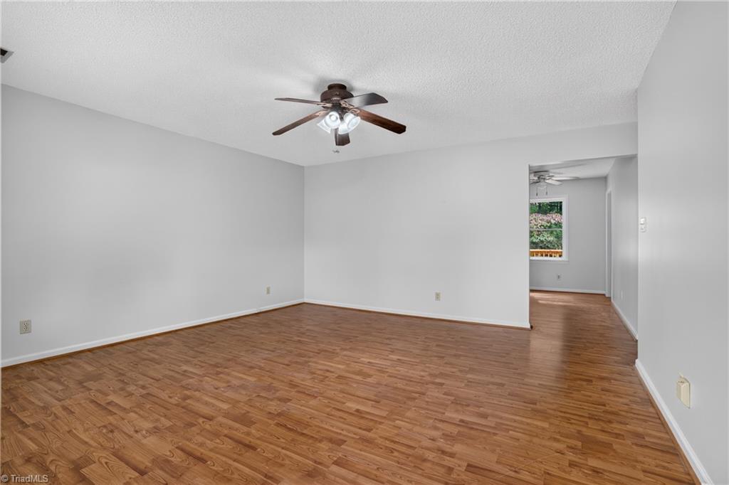 1001 Kings Arms Court Property Photo 5