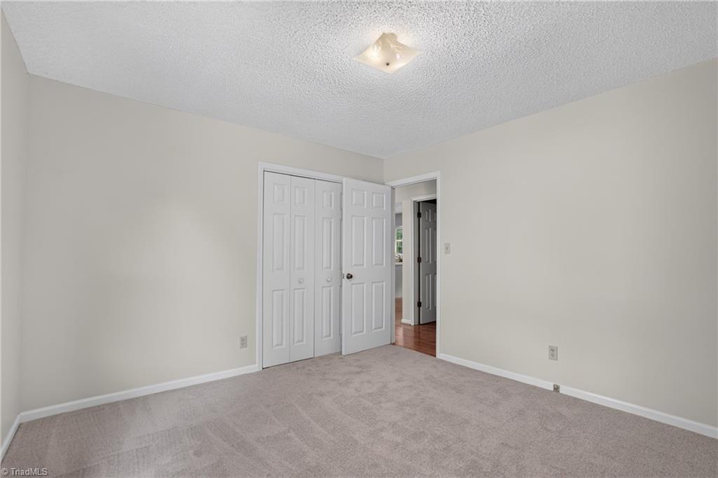 1001 Kings Arms Court Property Photo 9