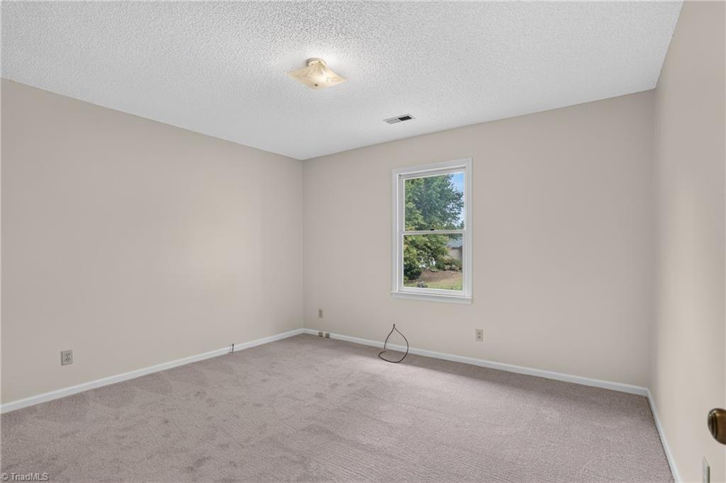1001 Kings Arms Court Property Photo 10