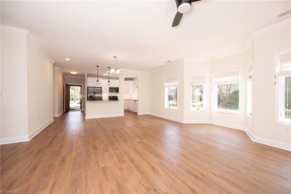 285 Hollybrook Drive Property Photo 10