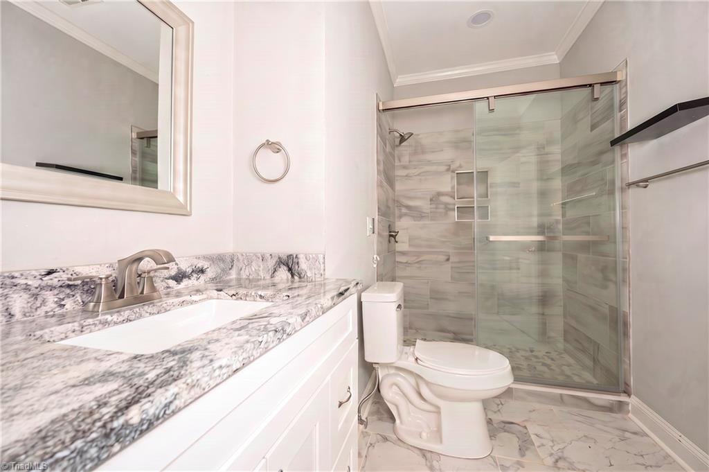 285 Hollybrook Drive Property Photo 14