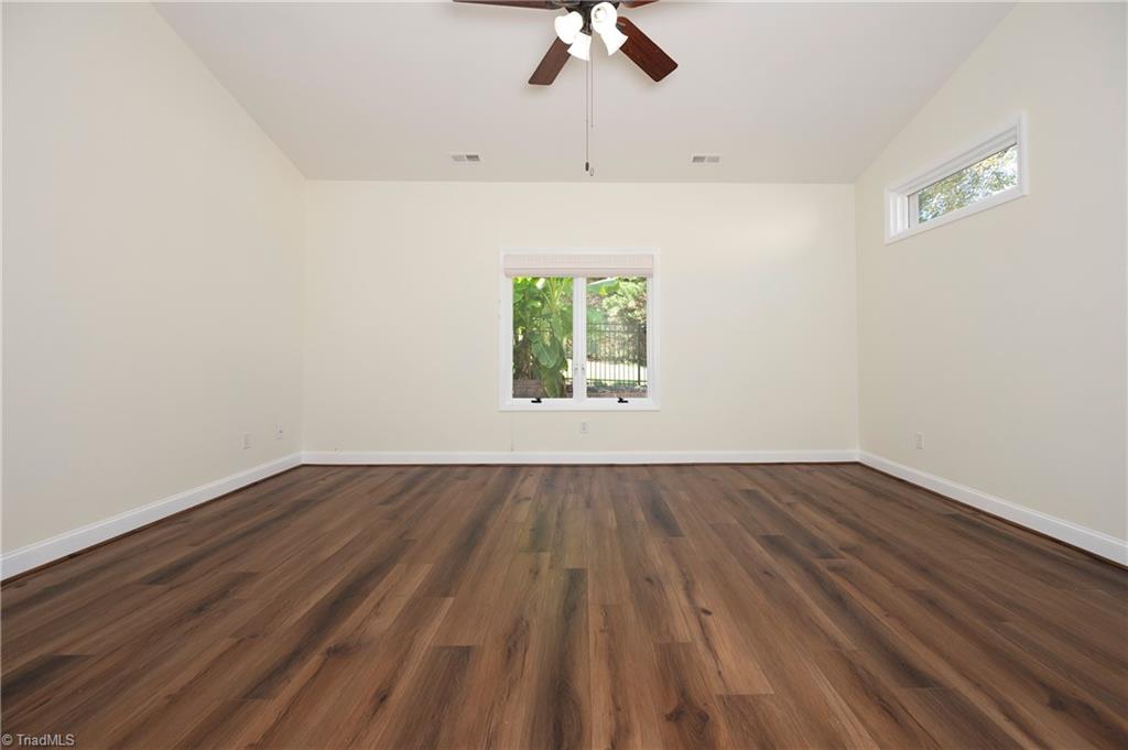 285 Hollybrook Drive Property Photo 19