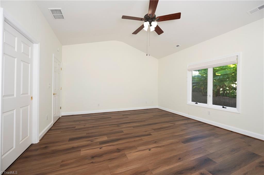 285 Hollybrook Drive Property Photo 21