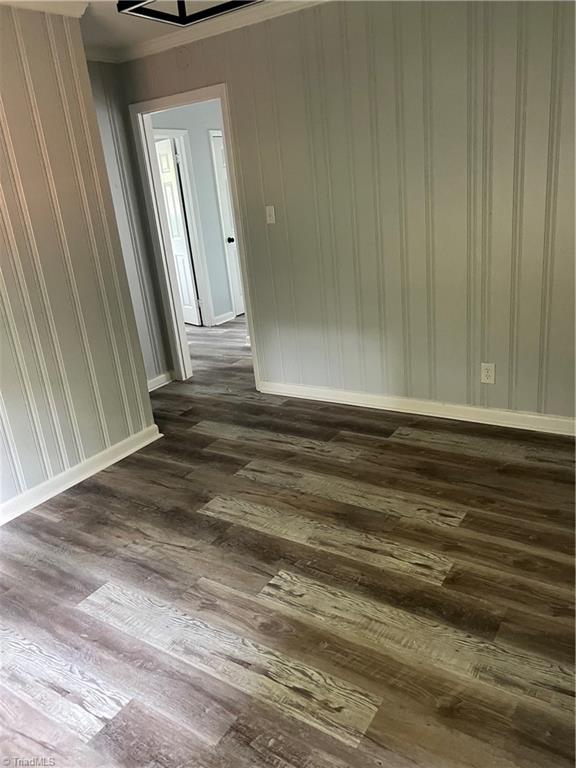 2021 Ashley Drive Property Photo 5