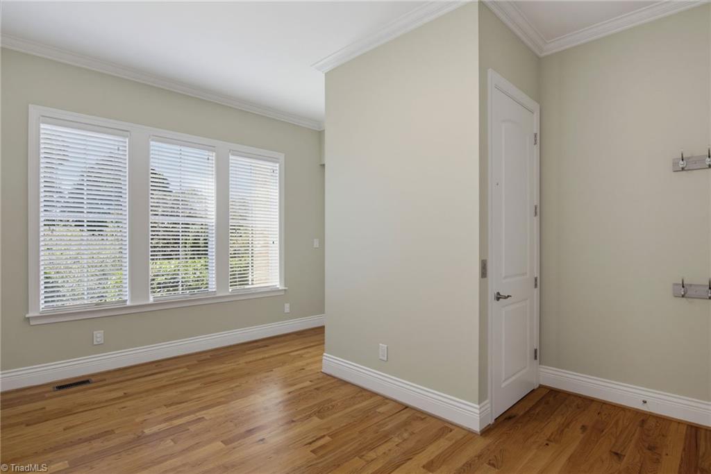 125 Holly Hill Court Property Photo 8