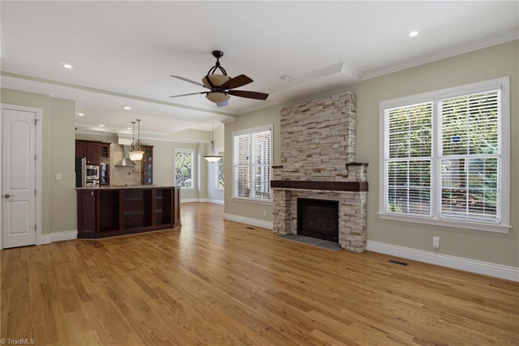 125 Holly Hill Court Property Photo 11
