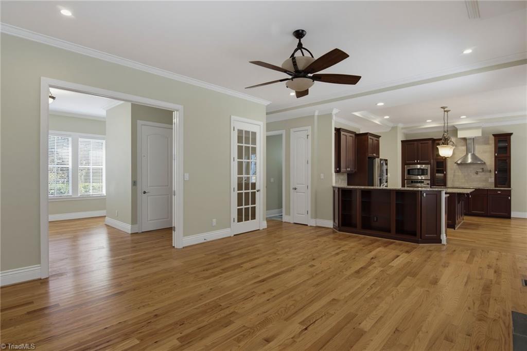 125 Holly Hill Court Property Photo 12