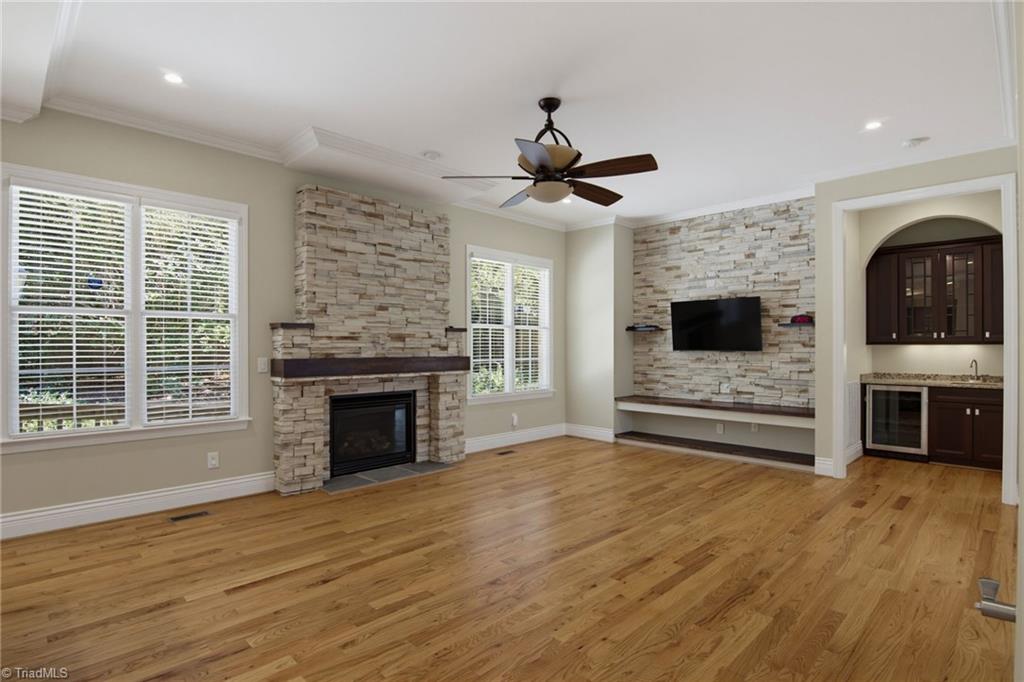 125 Holly Hill Court Property Photo 14