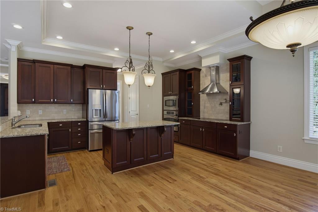 125 Holly Hill Court Property Photo 17
