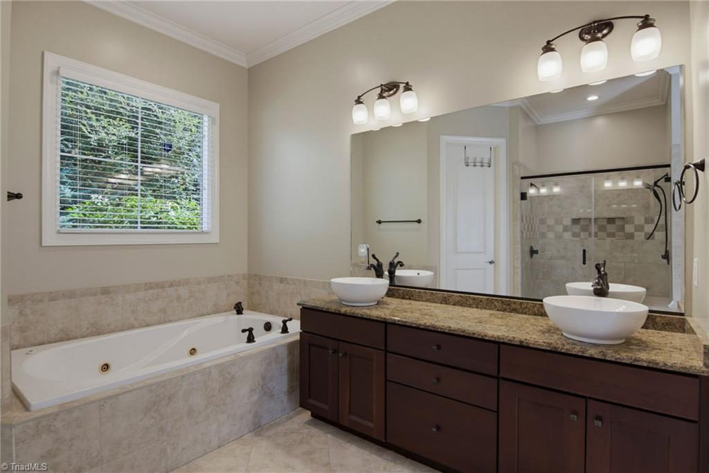 125 Holly Hill Court Property Photo 27